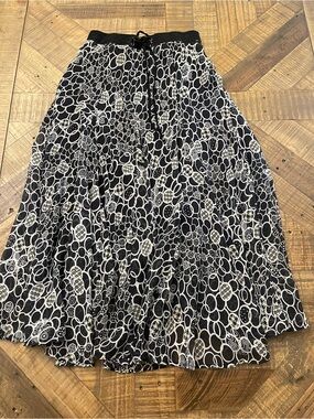 Lapis Black & White Circle Print Flared Maxi Skirt - Size Medium